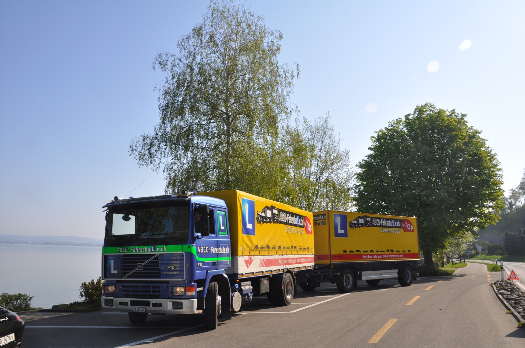 Lastwagenfahrschule in Winterthur für regelmässig Technische Theoriekurse für Lastwagen durch